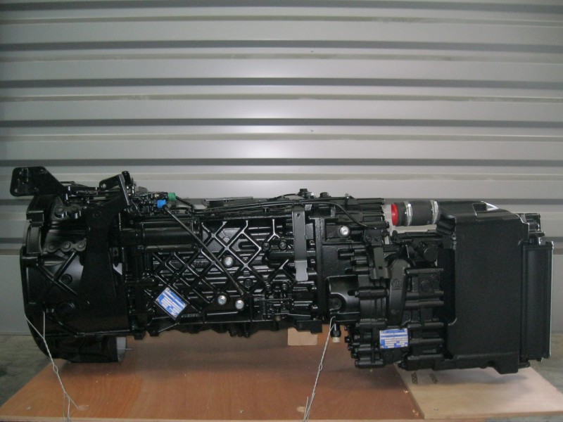 Boite de vitesses ZF 16s221 16 s 221 16s 221